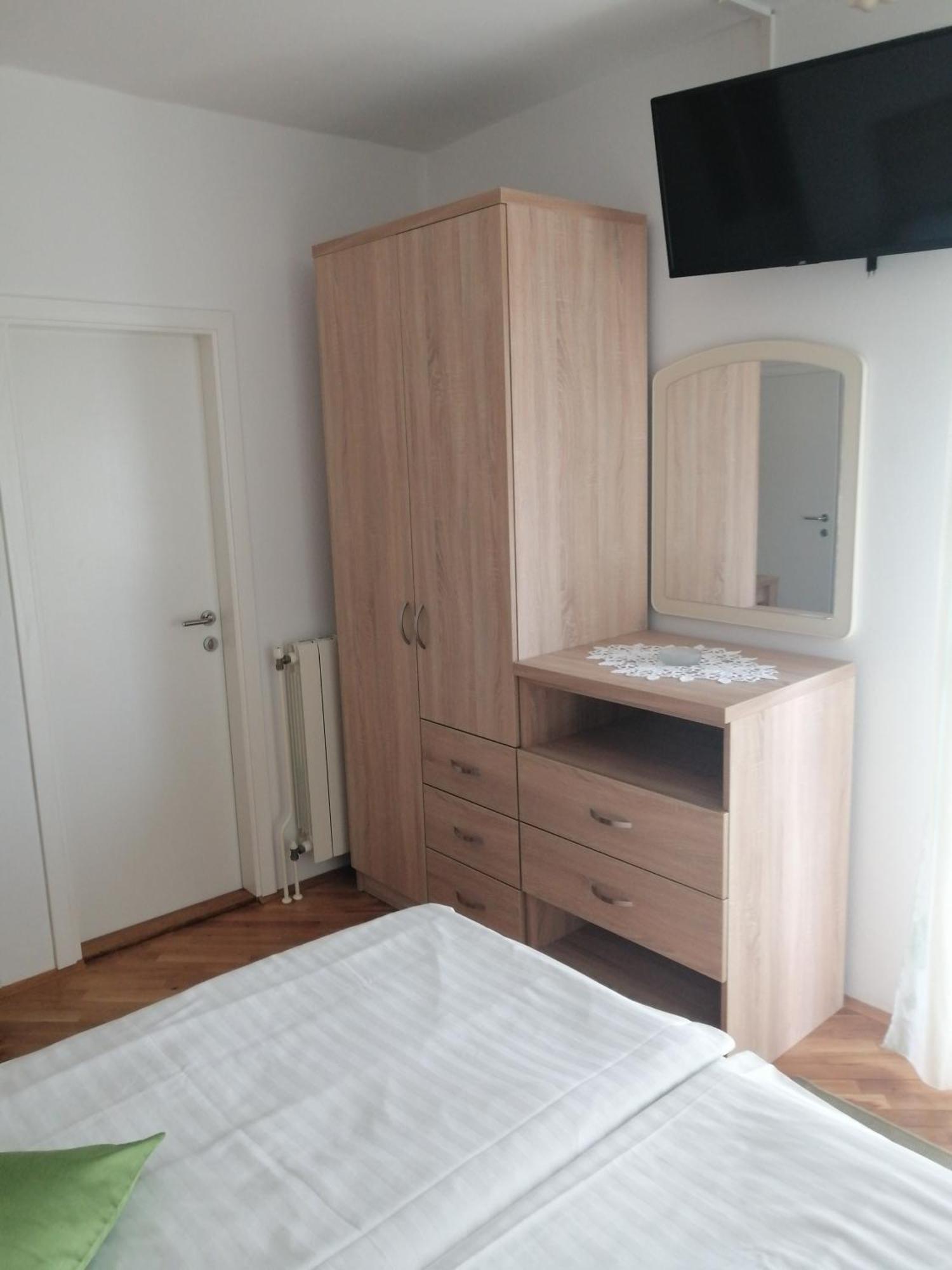 Apartman Branka راب المظهر الخارجي الصورة
