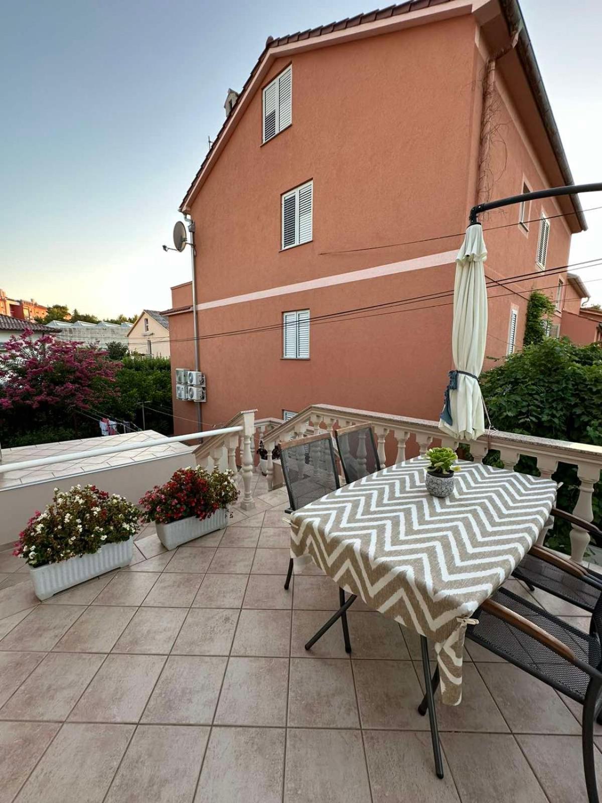 Apartman Branka راب المظهر الخارجي الصورة